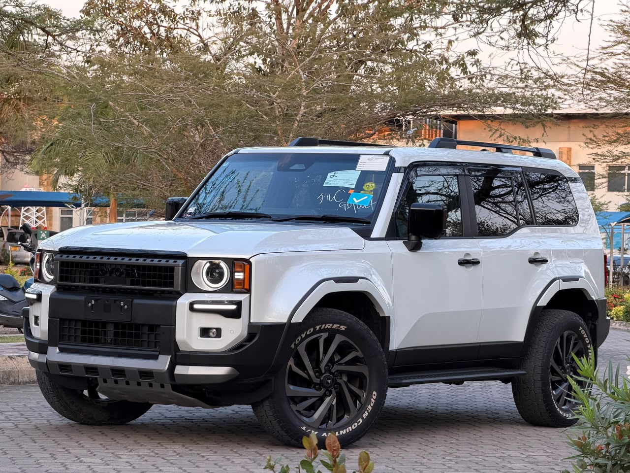 TOYOTA LANDCRUISER PRADO 250 thumbnail 3